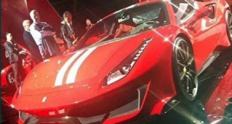 Ferrari 488 GTO lista caratteristiche clienti