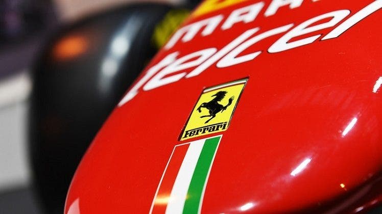 Ferrari accensione motore monoposto Formula 1