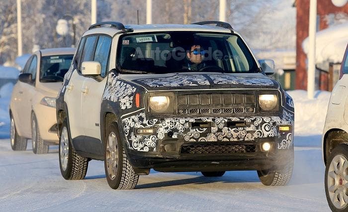 Jeep Renegade 2018 nuove immagini