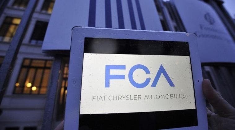 Fiat Chrysler Automobiles accordo Apple