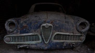 Alfa Romeo abbandonate