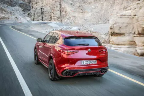 Alfa Romeo Stelvio Quadrifoglio debutto Cina