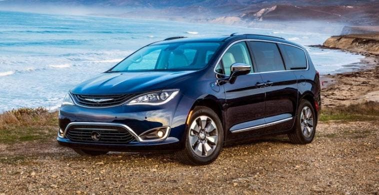 Chrysler Pacifica Hybrid Canadian Green Car Awards