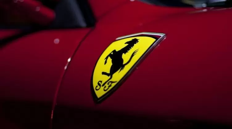 Ferrari investimenti ibrido