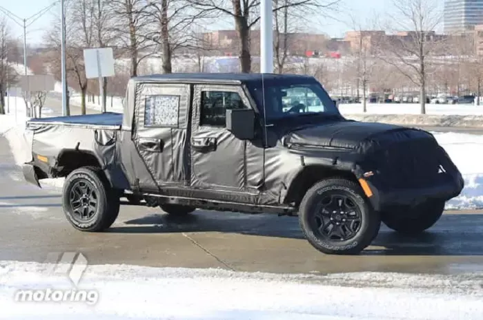 Jeep Scrambler video spia