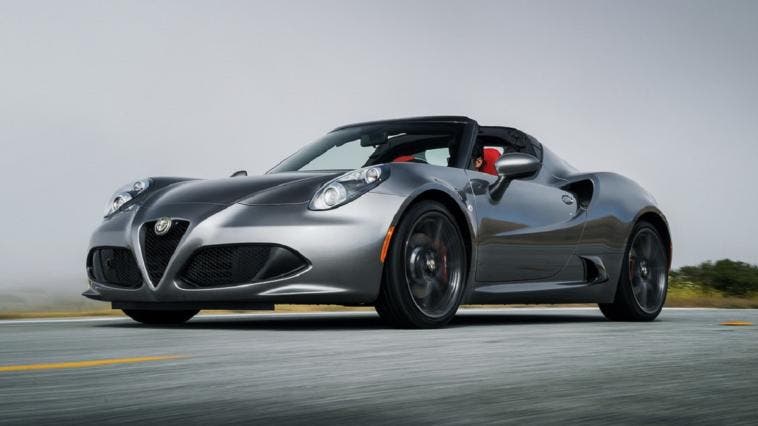 Alfa Romeo 4C telecamera posteriore