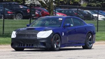 Dodge Charger Hellcat 2019 foto spia
