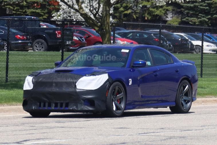 Dodge Charger Hellcat 2019 foto spia