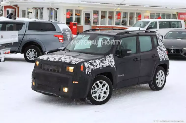 Jeep Renegade 2019 foto spia