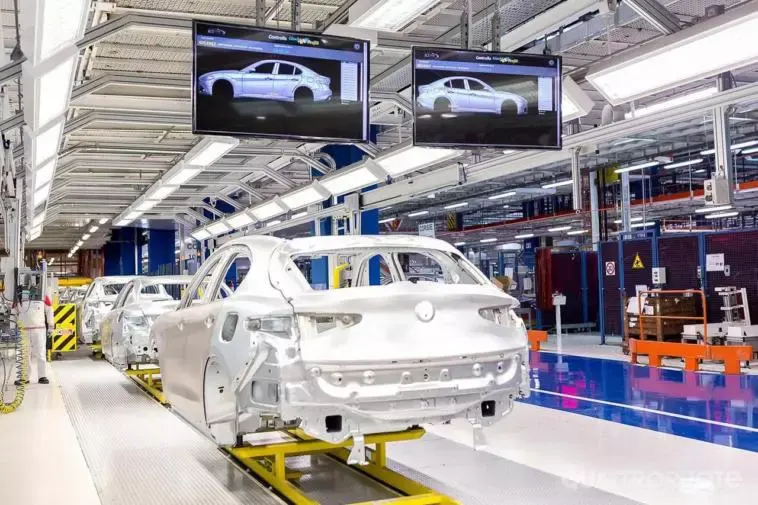 Alfa Romeo Cassino Plant Produzione Giulia