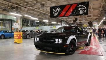 Dodge Challenger SRT Demon video