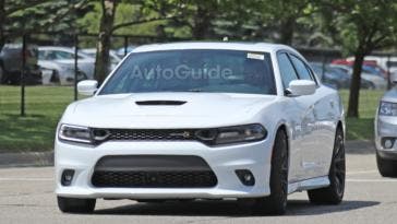 Dodge Charger Scat Pack 2019 foto spia