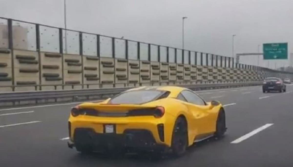 Ferrari 488 Pista gialla video