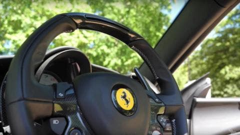 Ferrari 488 Spider oltre 28 optional