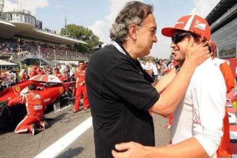 Fernando Alonso saluta Sergio Marchionne