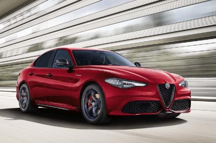 Alfa Romeo Giulia Veloce Ti Regno Unito