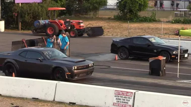 Dodge Challenger SRT Demon vs Ford Mustang Shelby GT500 video