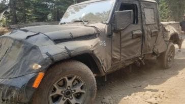 Jeep Scrambler foto spia Rubicon Trail
