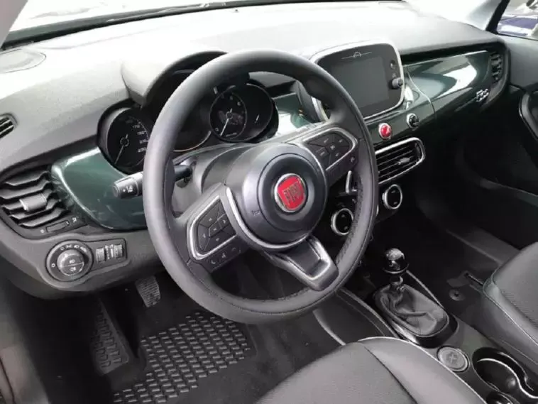 Nuova Fiat 500X ecco gli interni del nuovo restyling