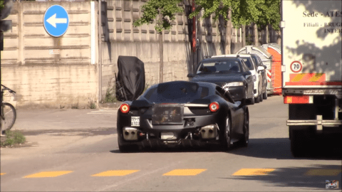 Ferrari prototipo ibrido strada