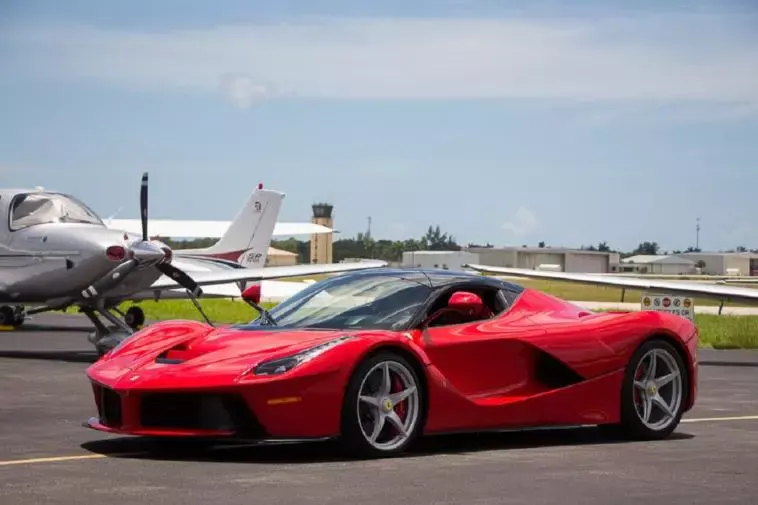 LaFerrari esemplare 2015 Bring a Trailer