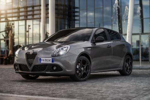 Alfa Romeo Giulia, Stelvio e Giulietta Nero Edizione UK