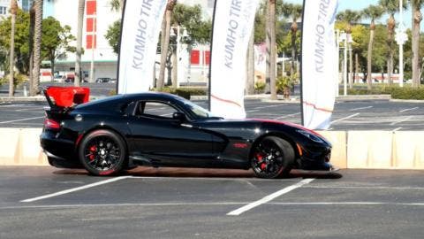 Dodge Viper ACR esemplare beneficienza