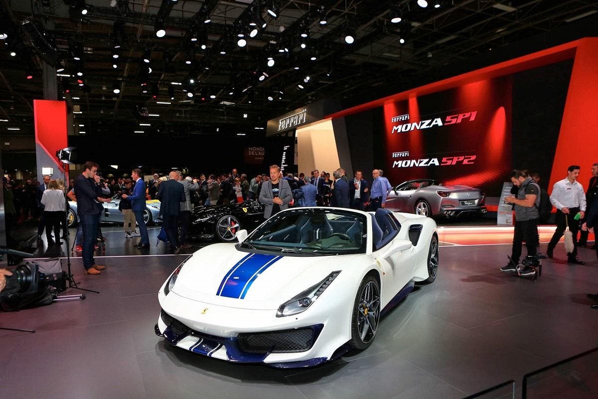 Ferrari 488 Pista Spider Salone di Parigi 2018