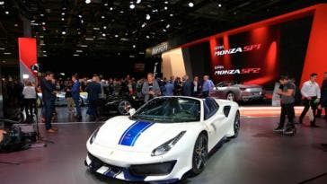Ferrari 488 Pista Spider Salone di Parigi 2018