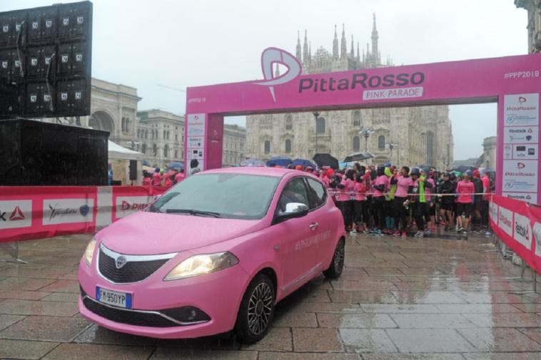 Lancia Ypsilon rosa Pink Parade 2018
