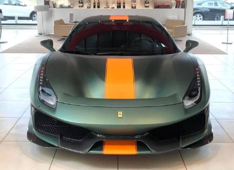 Ferrari 488 Pista verde opaco