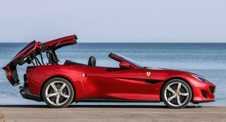 Ferrari 812 Superfast hard-top pieghevole rumor