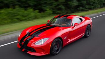 Chrysler Dodge Viper motore centrale