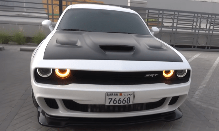 Dodge Challenger SRT Hellcat Snowcat video