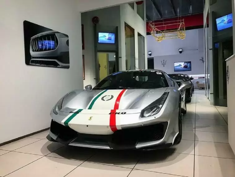 Ferrari 488 Pista Piloti Argento Nurburgring foto