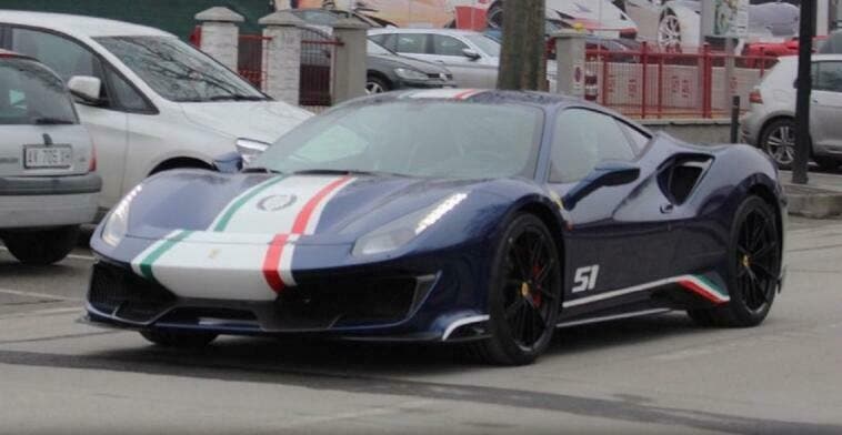 Ferrari 488 Pista Piloti Blu Tour De France