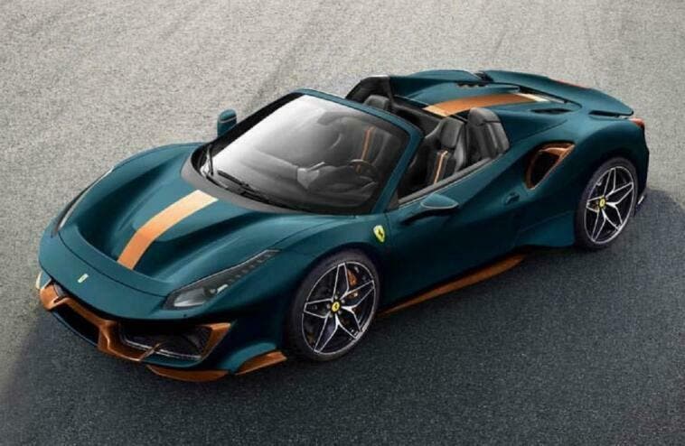 Ferrari 488 Pista Spider verde opaco inserti arancioni