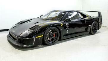 Ferrari F40 nera asta