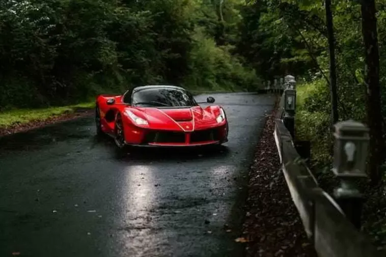 Ferrari LaFerrari Aperta esemplare Mecum