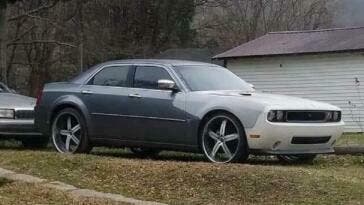 Chrysler 300 prima Dodge Challenger 4 porte