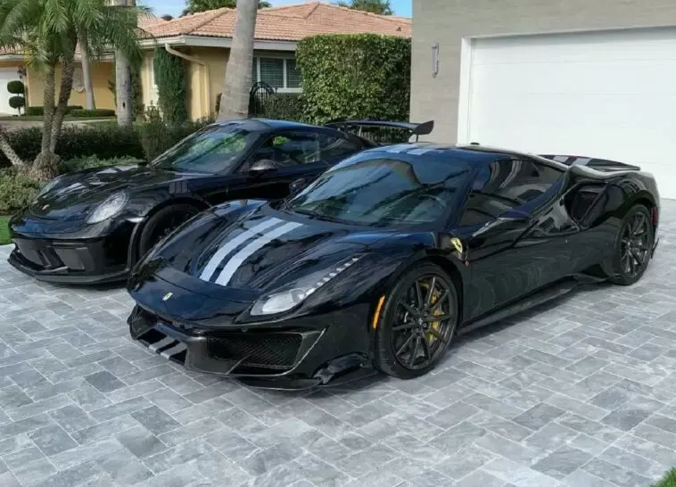 Ferrari 488 Pista Black/Silver