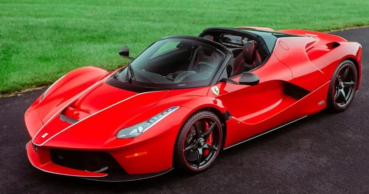 LaFerrari Aperta 2016 asta