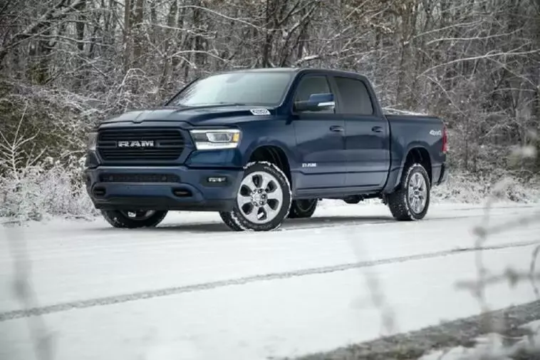 Nuovo Ram 1500 premio Editors' Choice Award Edmunds