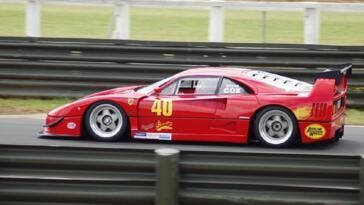 Ferrari F40 LM replica motore V8 Lexus
