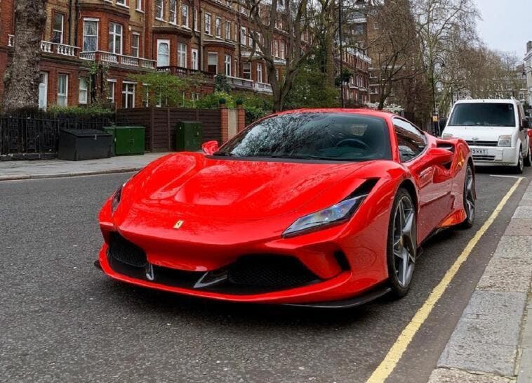 Ferrari F8 Tributo dal vivo