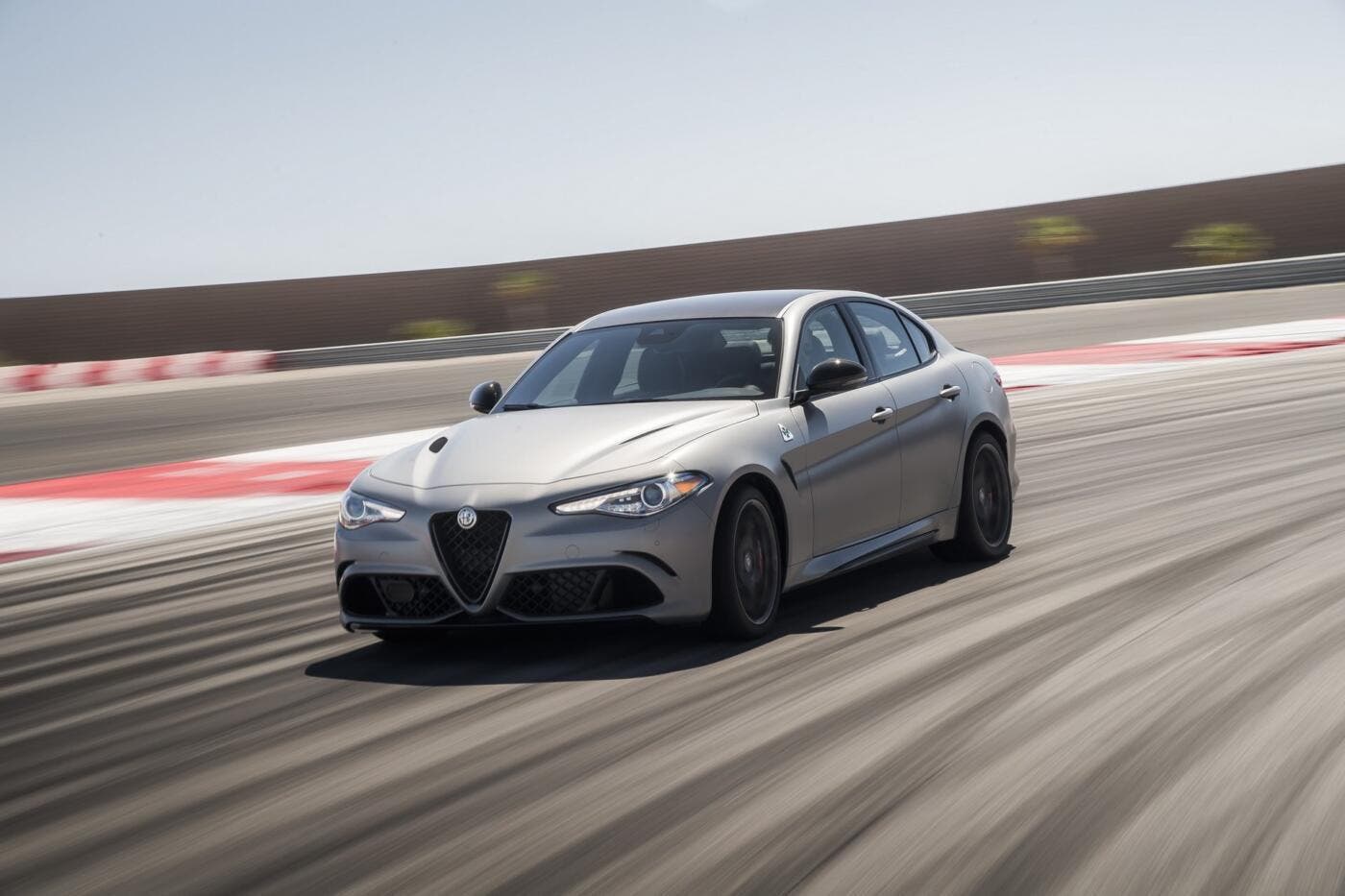 Alfa Romeo Giulia Stelvio Quadrifoglio NRING Salone di New York