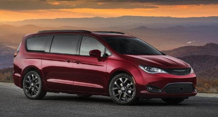 Chrysler Pacifica Best New Car Award 2019 Minivan