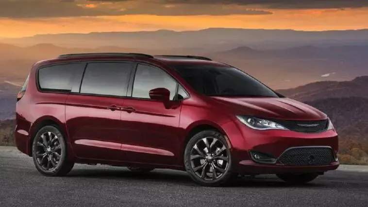 Chrysler Pacifica Best New Car Award 2019 Minivan