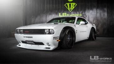 Dodge Challenger Liberty Walk