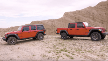 Jeep Gladiator vs Wrangler confronto video